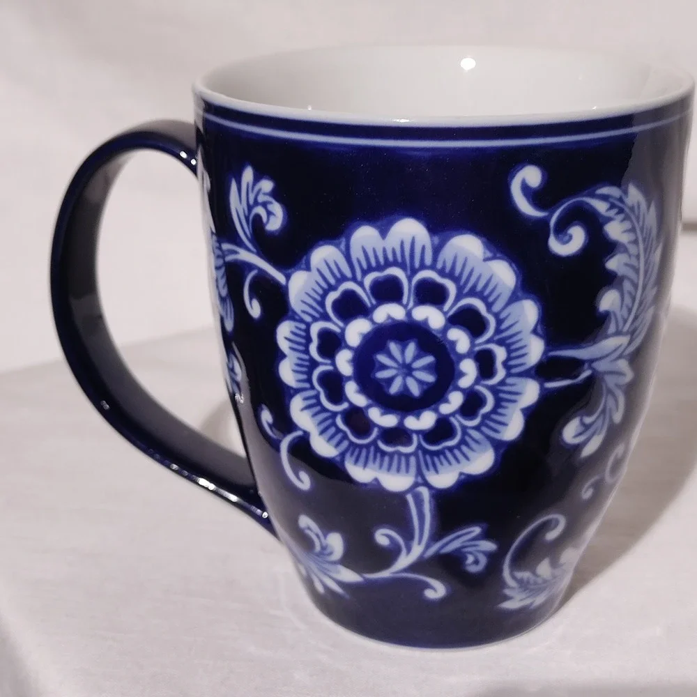 Pier 1 Mandarin Porcelain Coffee Mug Cobalt Blue White Floral